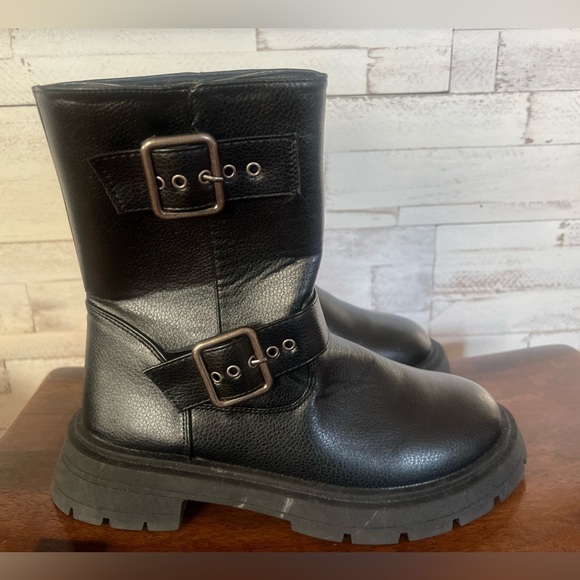 WILD DIVA LOUNGE OSAKA COMBAT BOOTS size 7.5 - Picture 2 of 10